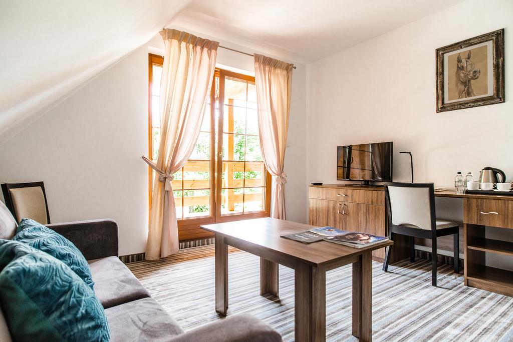 Hotel Przy Dworze Leśna Podlaska Habitación foto